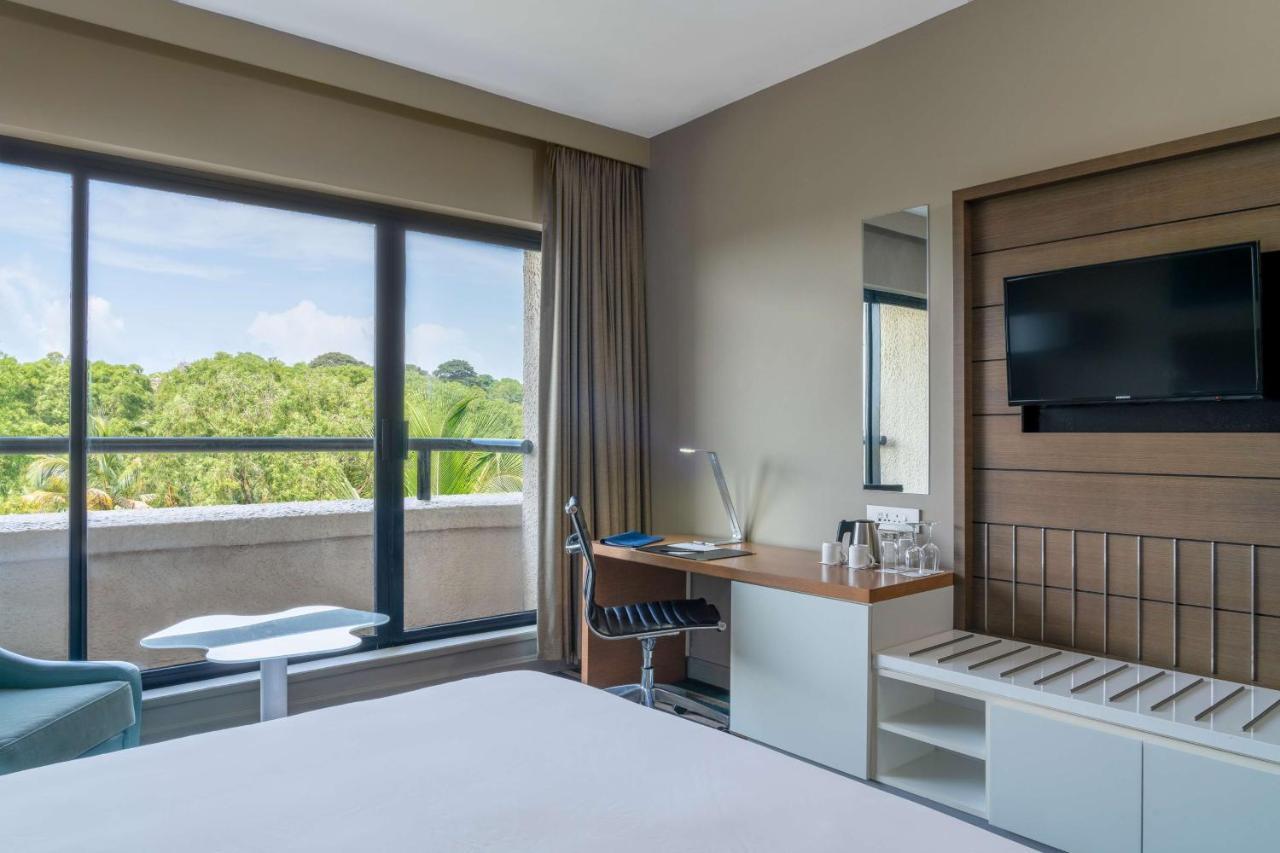 Premium Room with Balcony and Ocean View